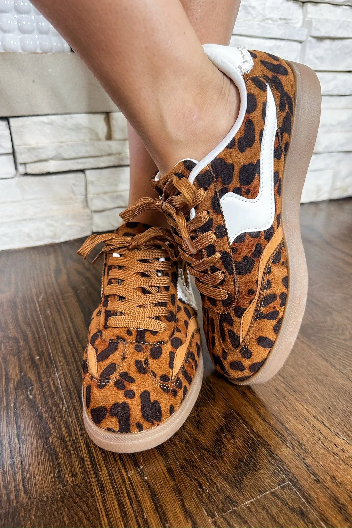 Designer Inspired Modern Leopard Print Vintage Sneaker