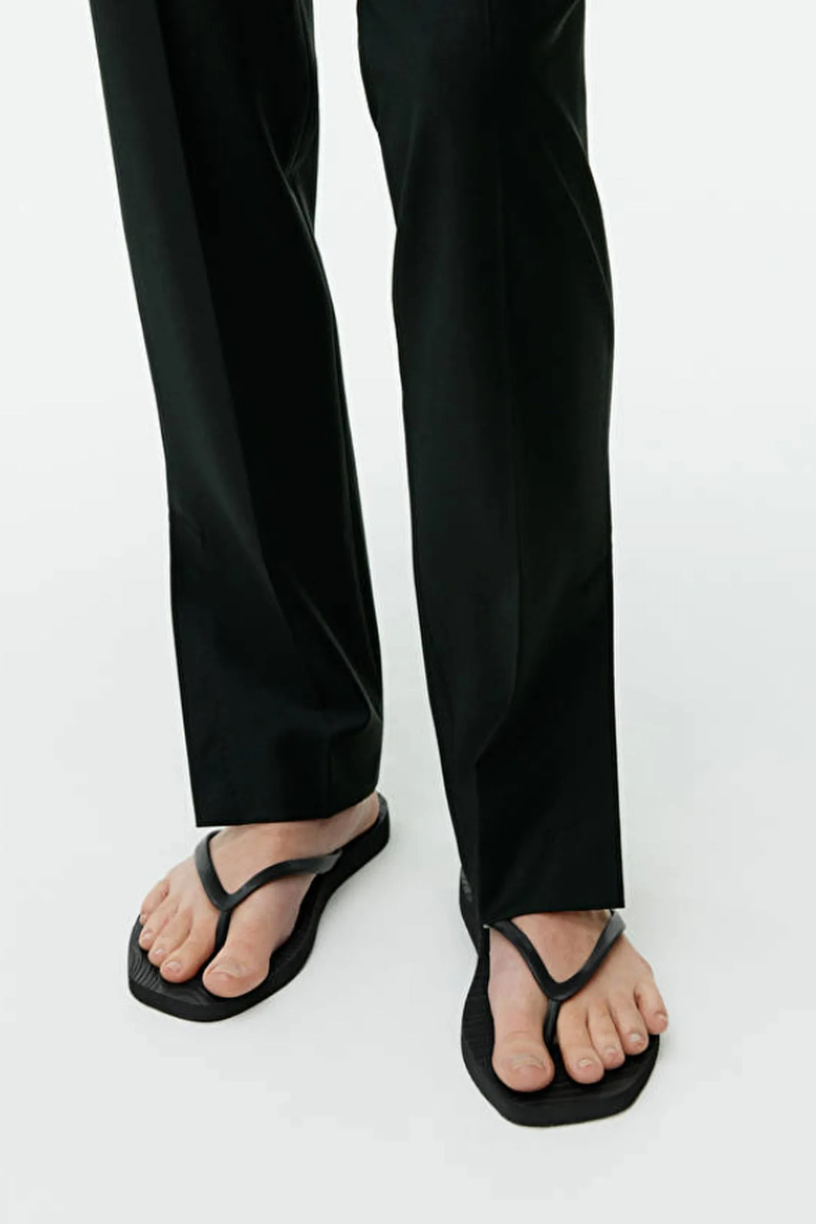 Sleepers Tapered Flip Flops Black