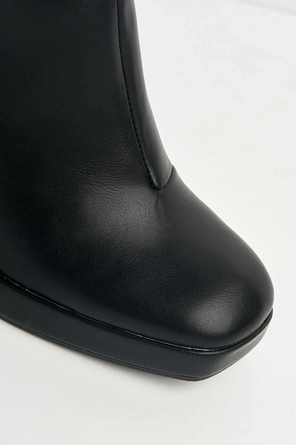 Vivika Side Zip Bock Heel Ankle Boots in Black Matt