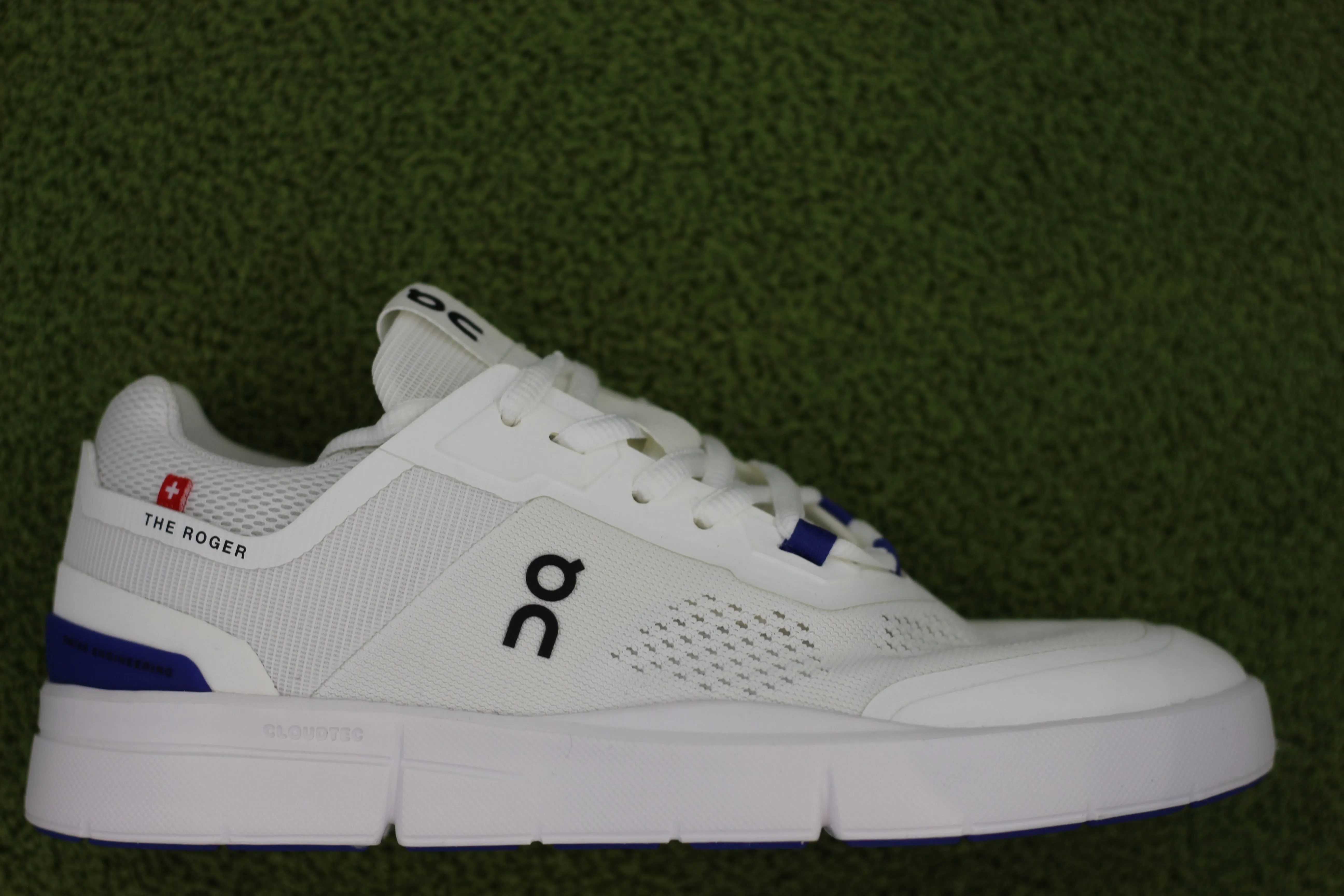 Womens Roger Spin Sneaker - Undyed White/Indigo Mesh